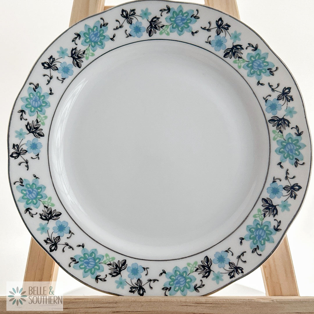 Unforgettably Broken Plate Collection