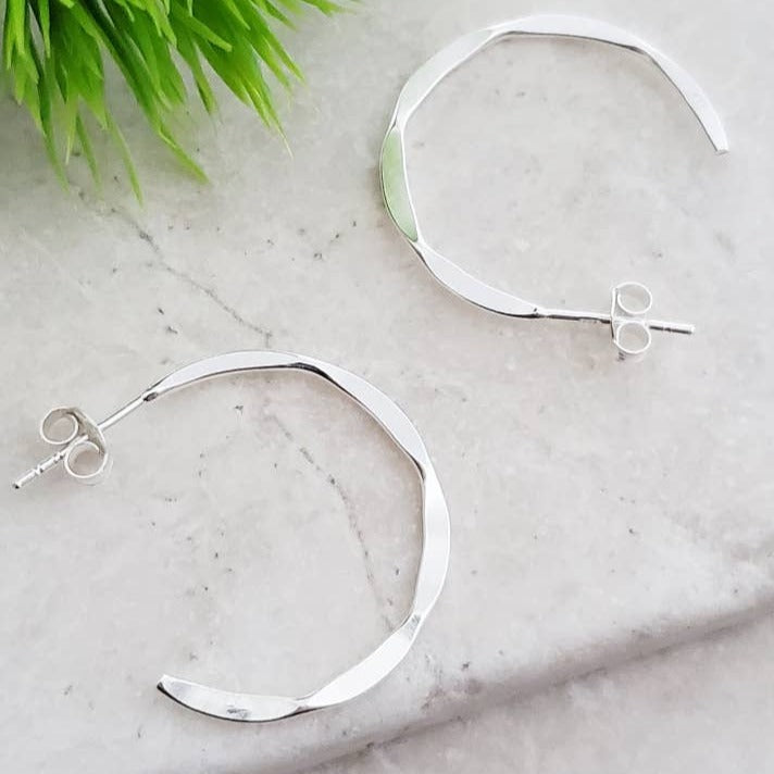 Silver Hammered Hoop Earrings | Belle & Southern